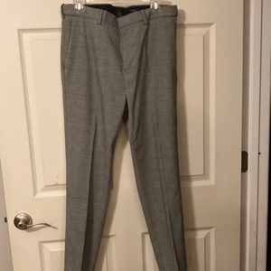 Men’s Gray checker H&M dress pant. Size 34R